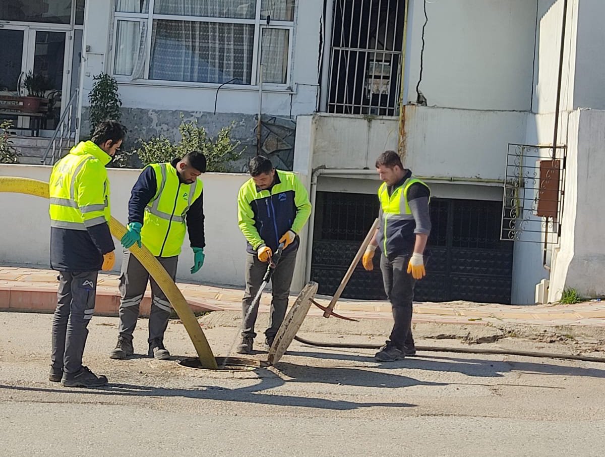 Depremin yaralarını sarmak için