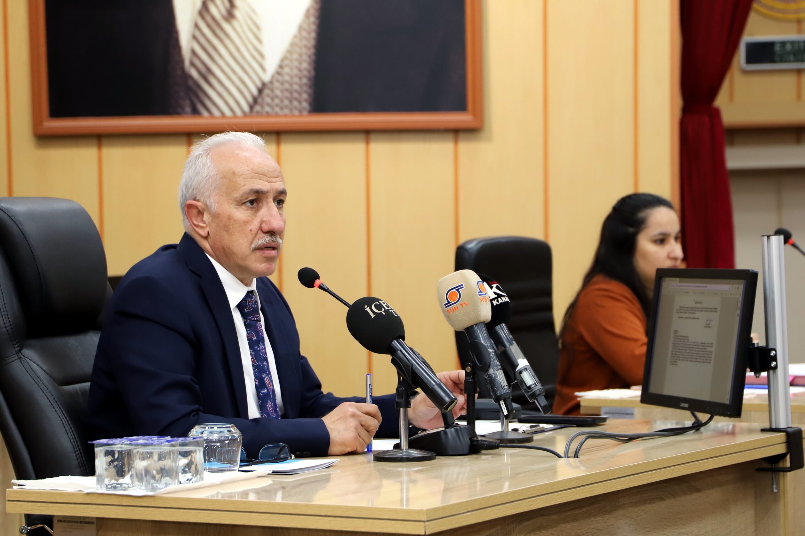 Akdeniz Belediye Başkanı Gültak;