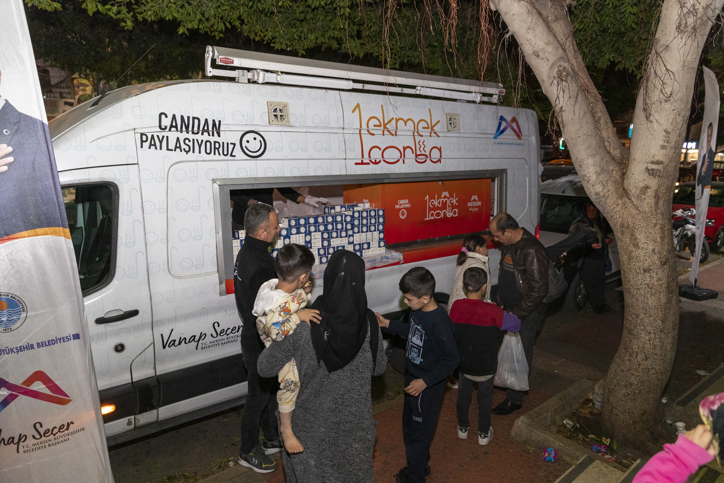 Mersin Büyükşehir Belediyesi, kandillerde