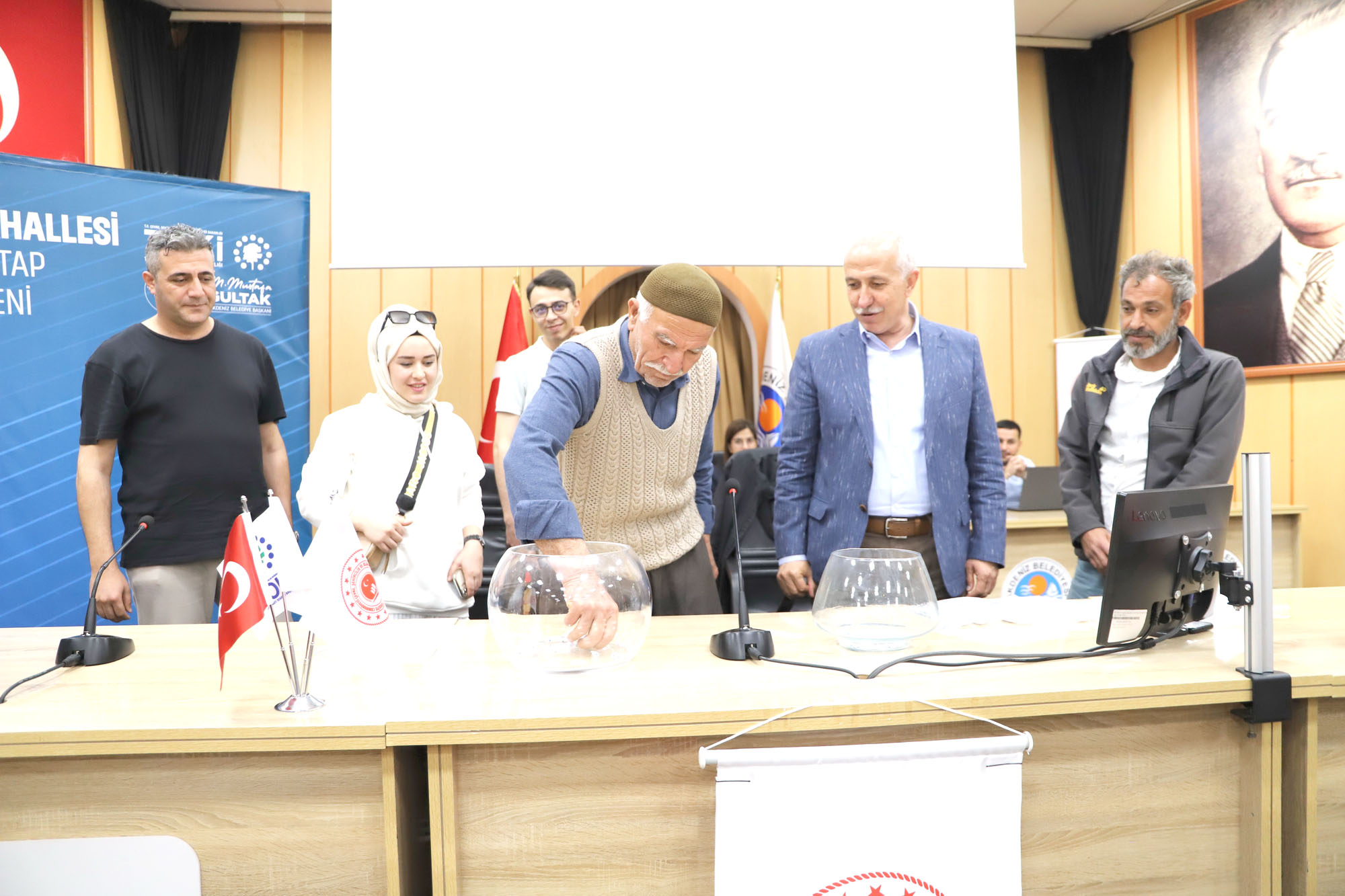 Çay Mahallesi’nde, TOKİ tarafından