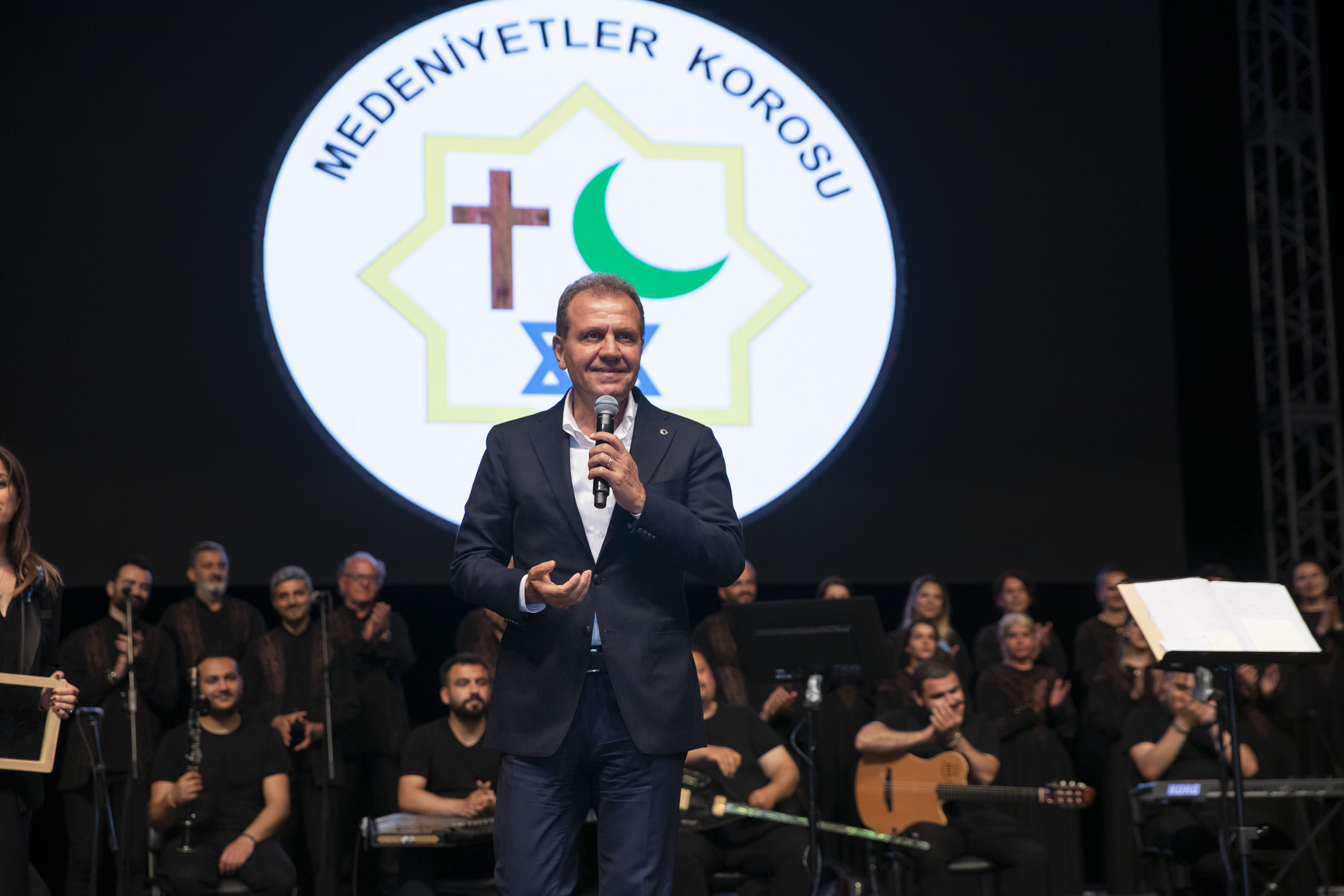 Üç semavi din, farklı