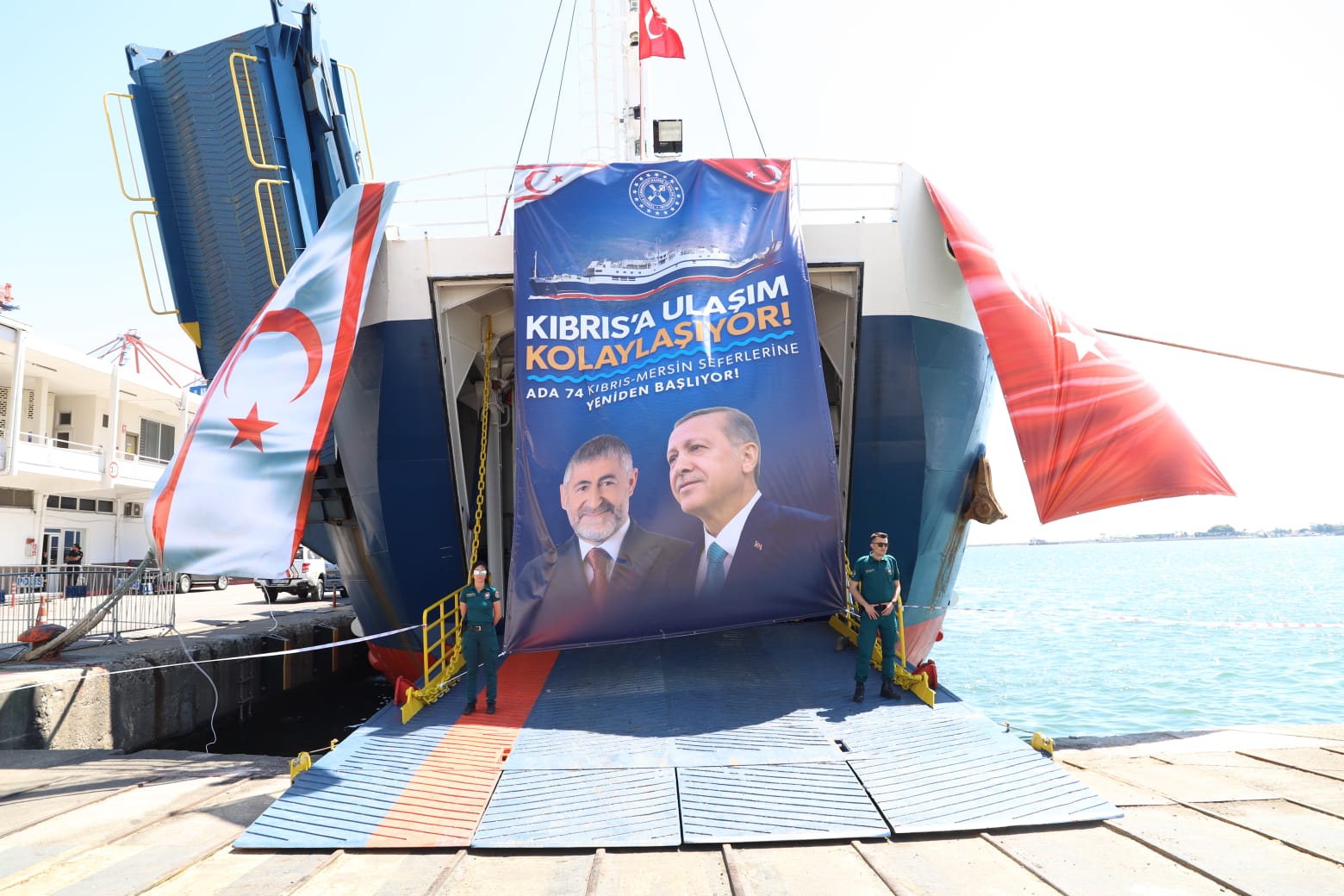 Akdeniz Belediye Başkanı M.