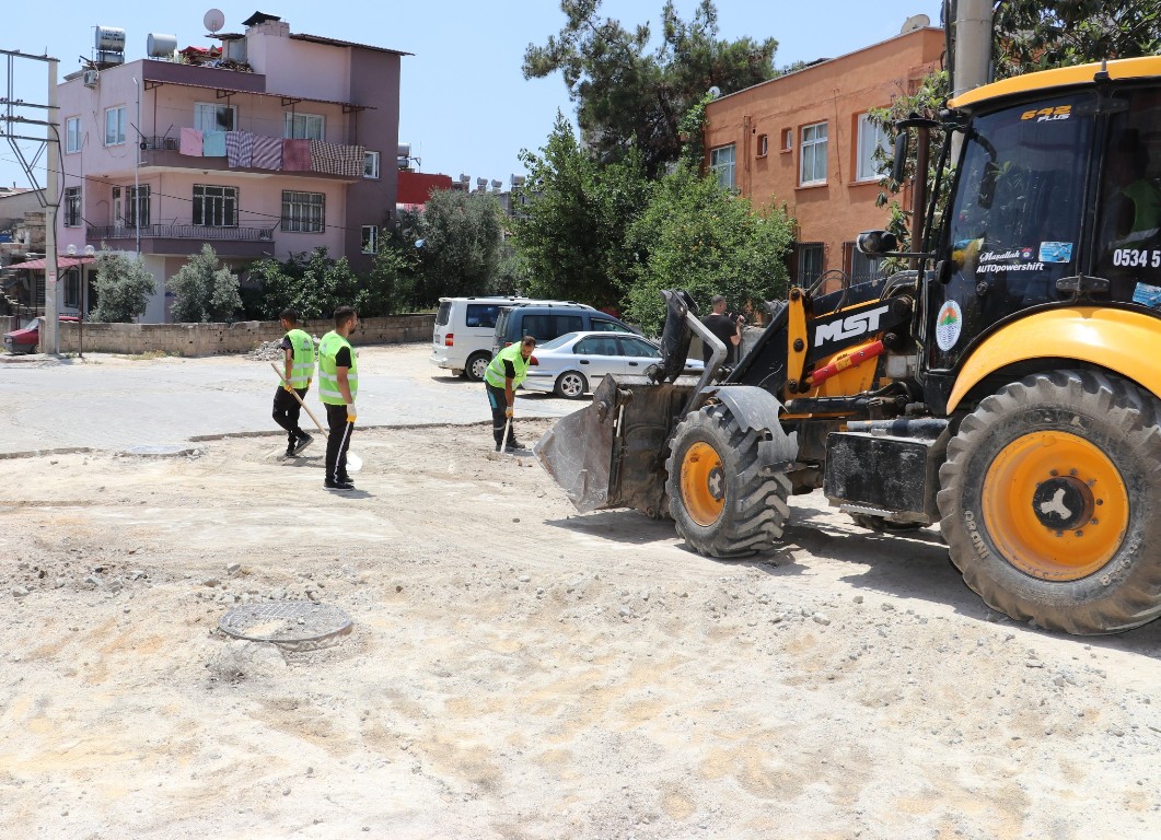 Toroslar Belediyesinin yol yenileme