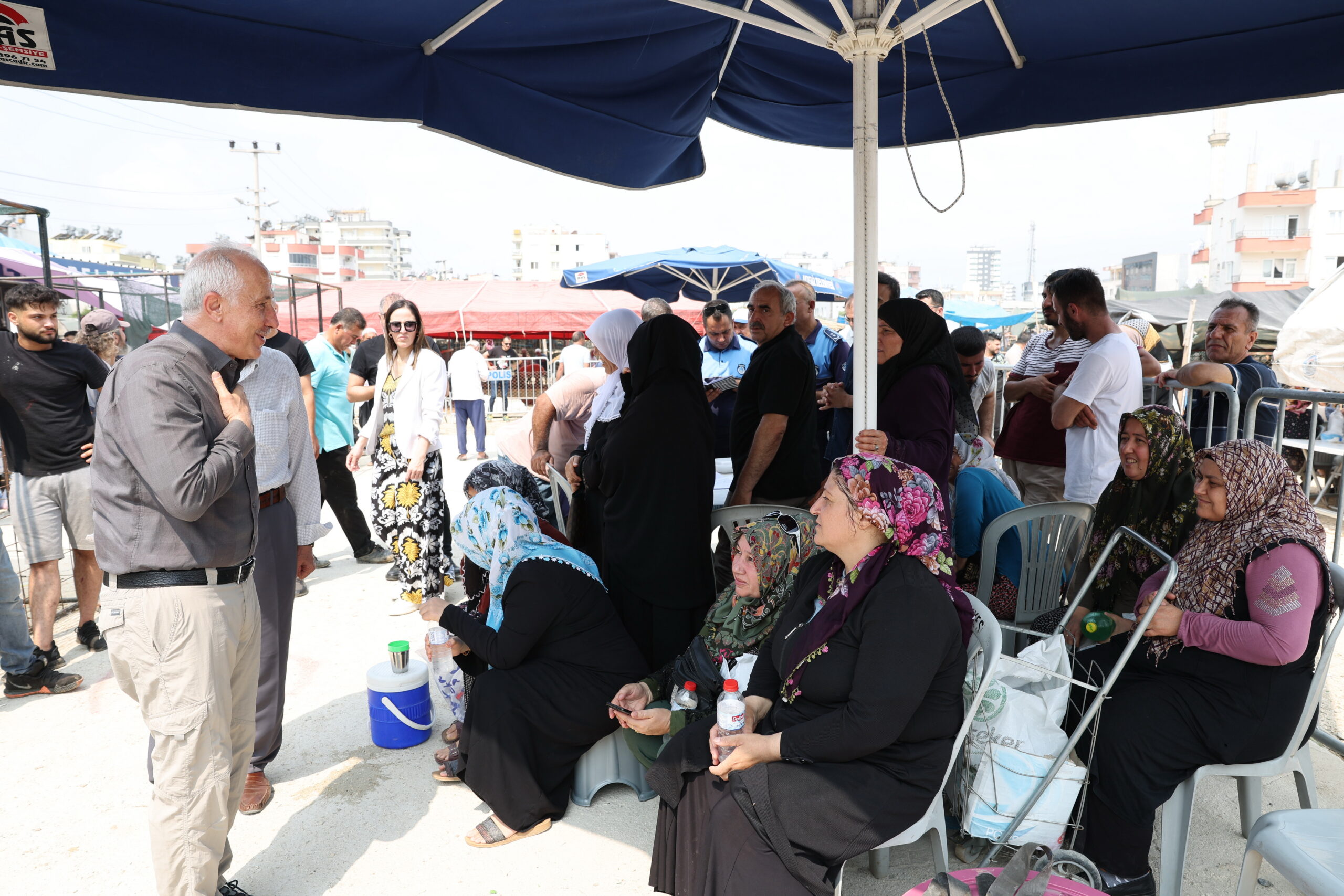 Akdeniz Belediye Başkanı M.