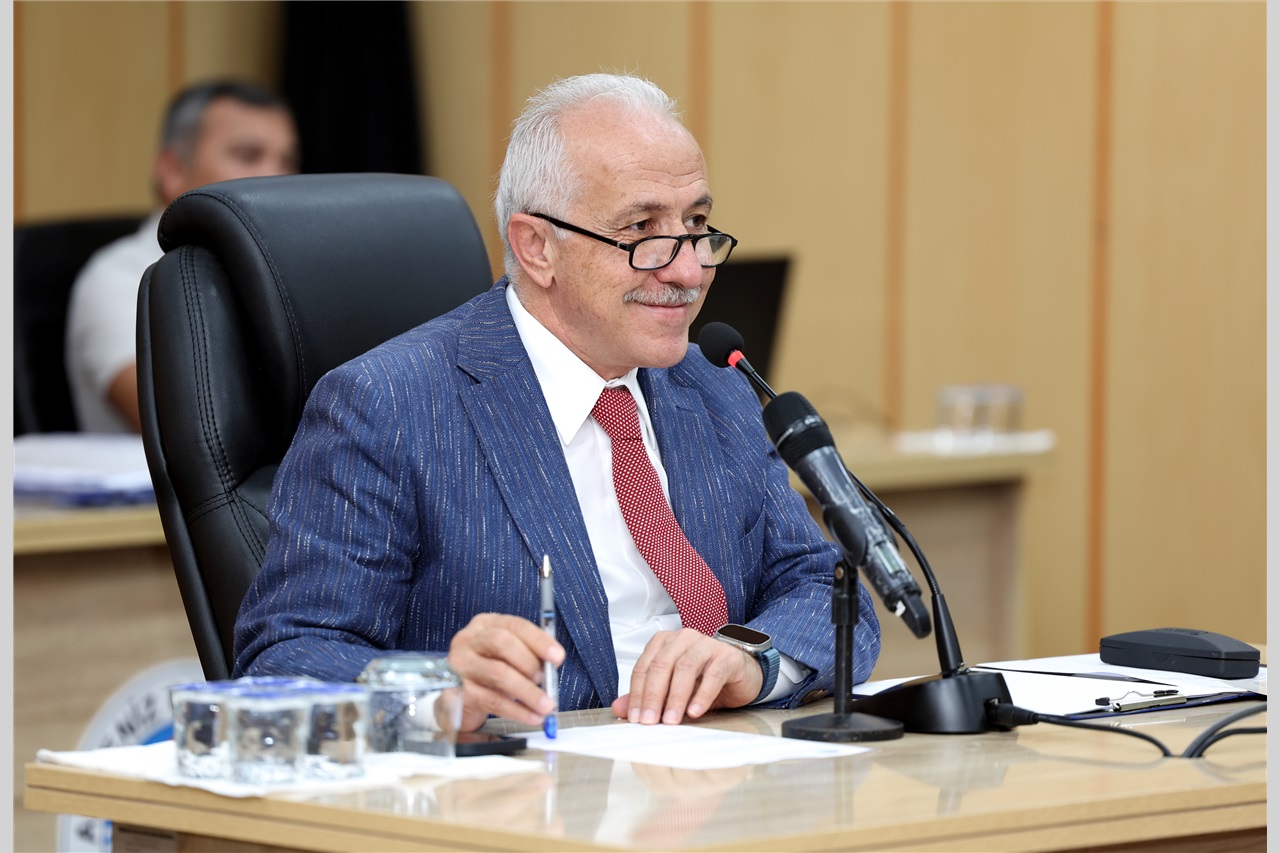 BALIK DİYARI KARADUVAR’IN ARTIK “SARDALYA PARKI” VAR Akdeniz Belediye Meclisi’nin oybirliği