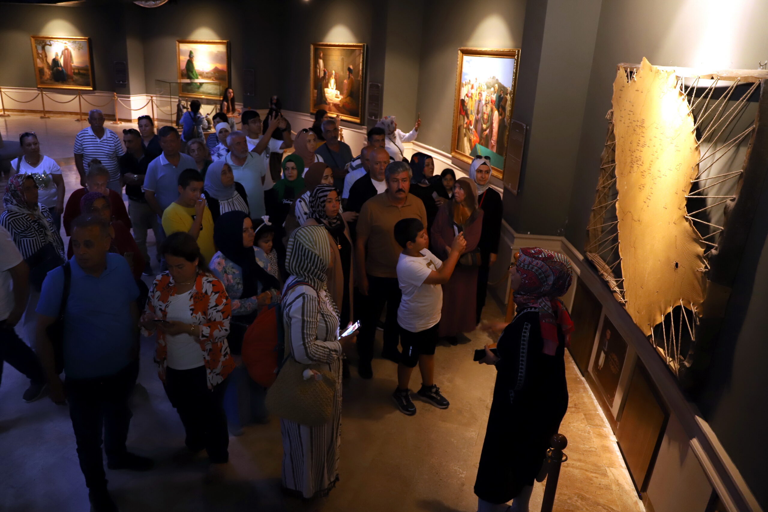 Şehit Aileleri ve Gaziler;