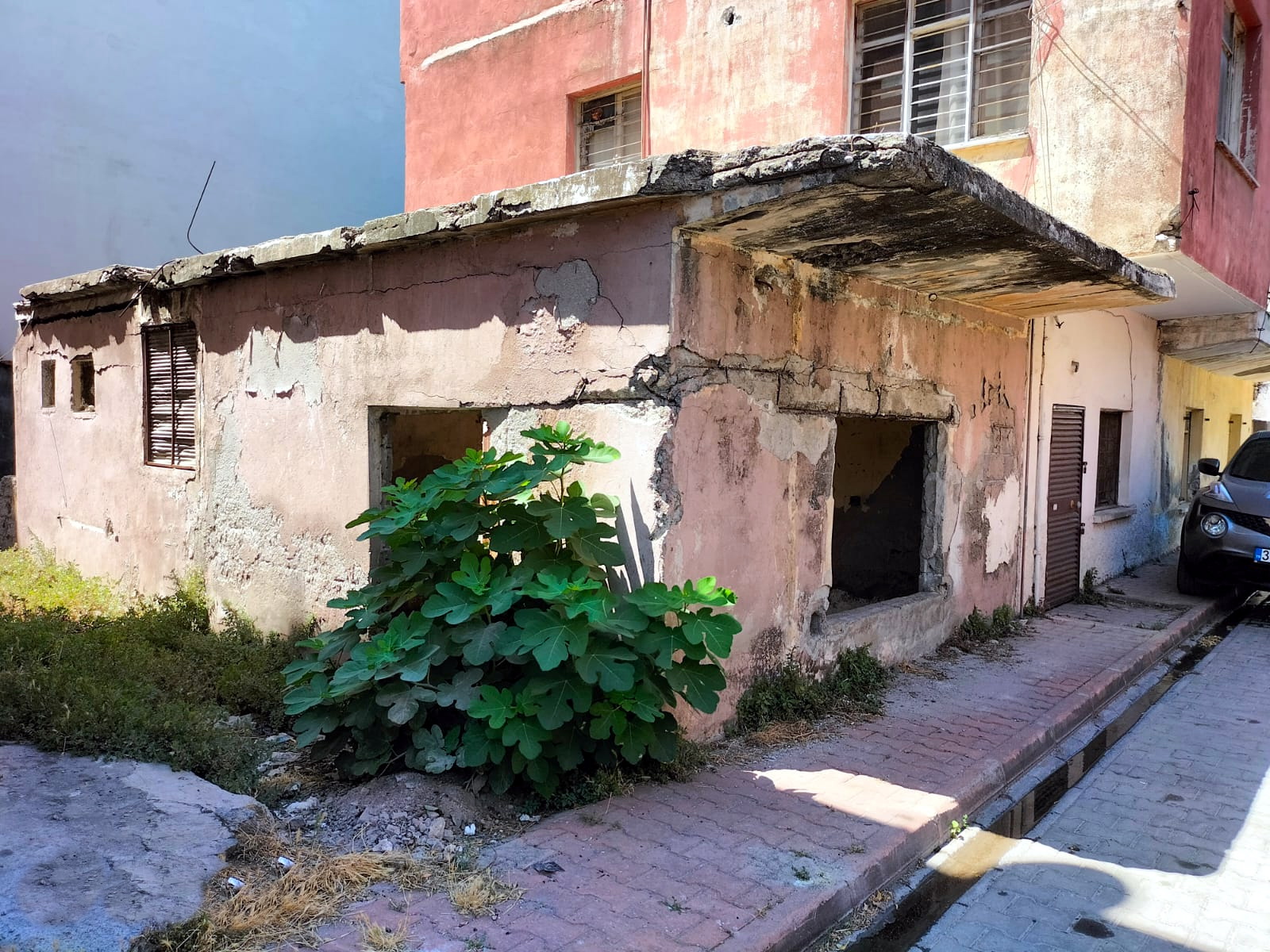 Akdeniz Belediyesi; vatandaşların can