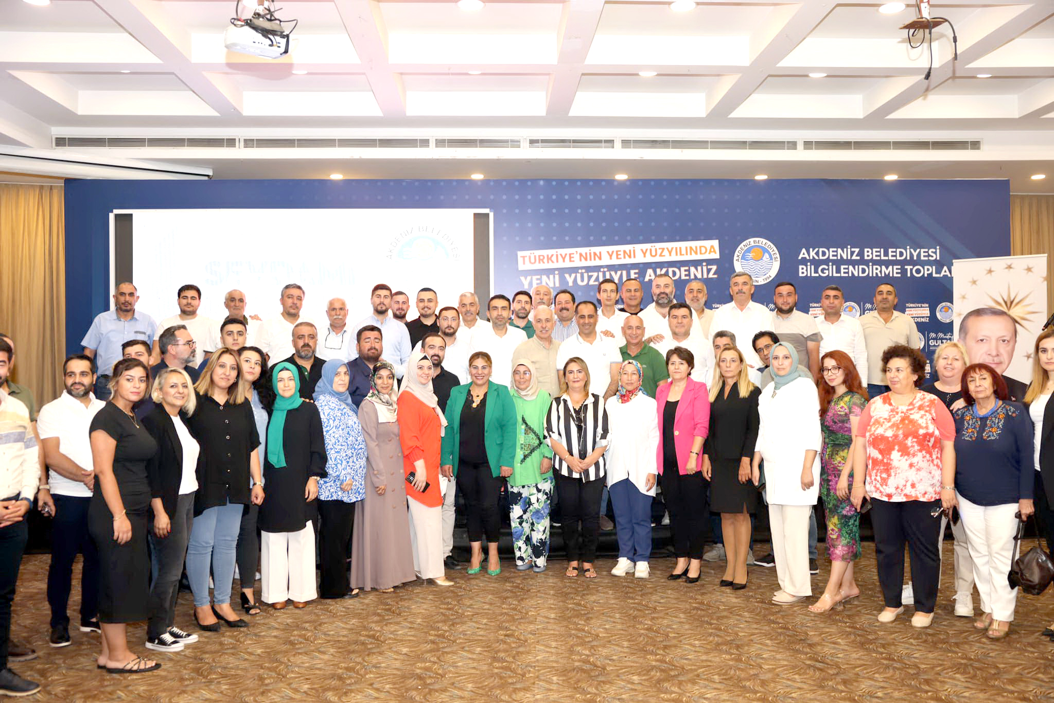 Akdeniz Belediye Başkanı M.