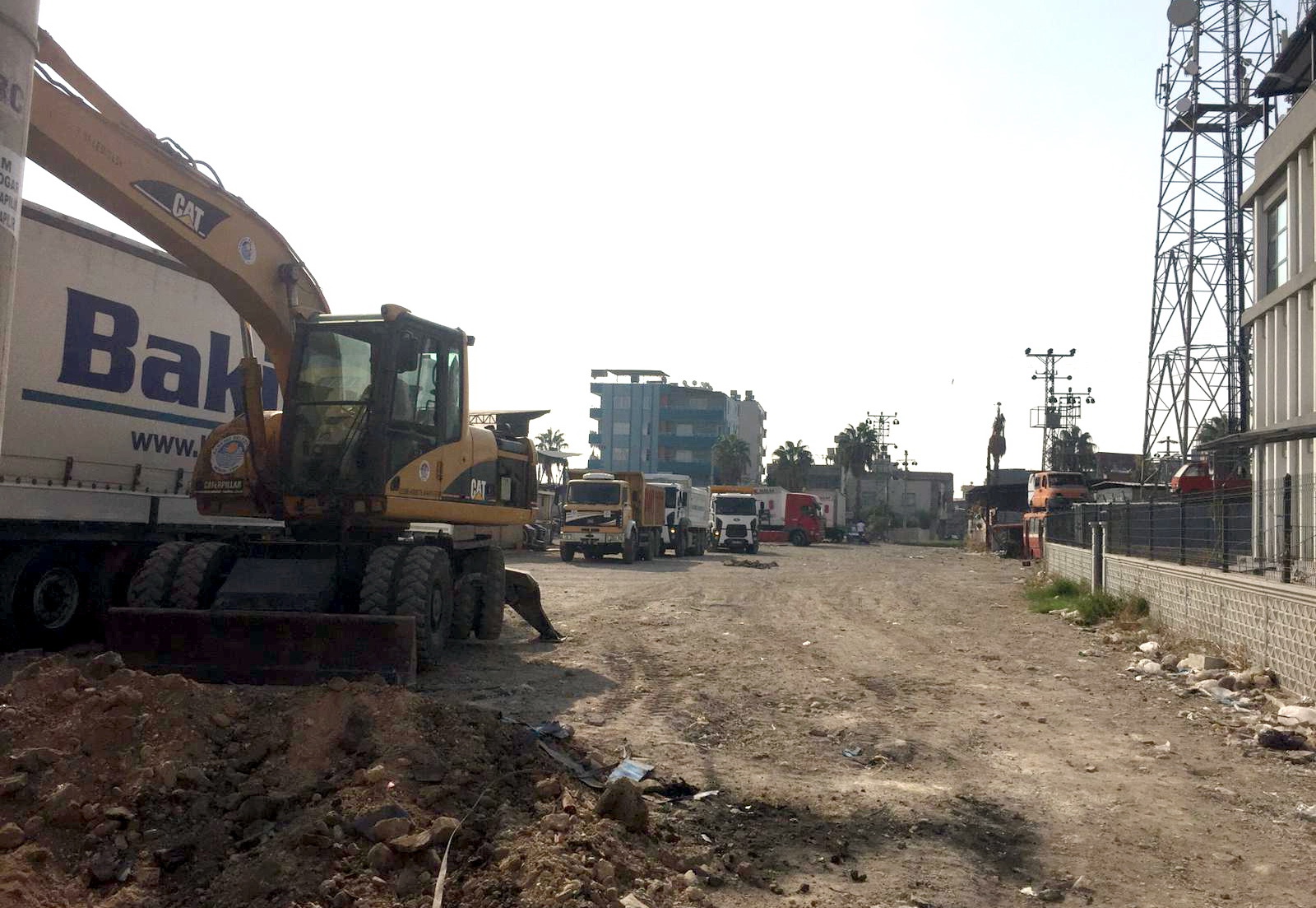 Akdeniz Belediyesi; uzak yakın