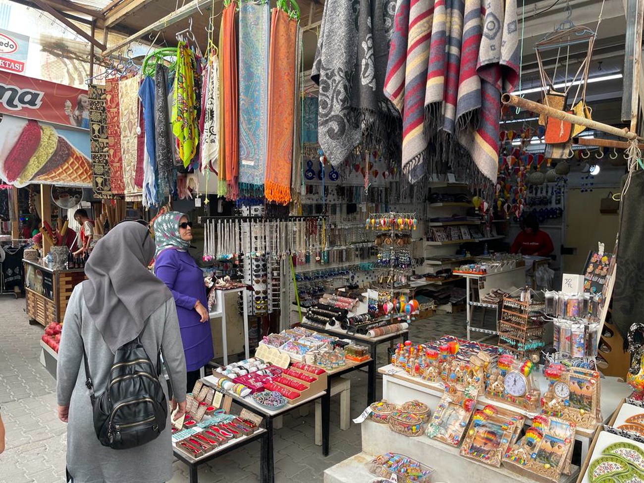 SOSYAL MEDYA ÜZERİNDEN BAŞVURDULAR “KAPADOKYA TURUNU KAPTILAR” Akdeniz Belediyesi’nin, kadınların katılımıyla