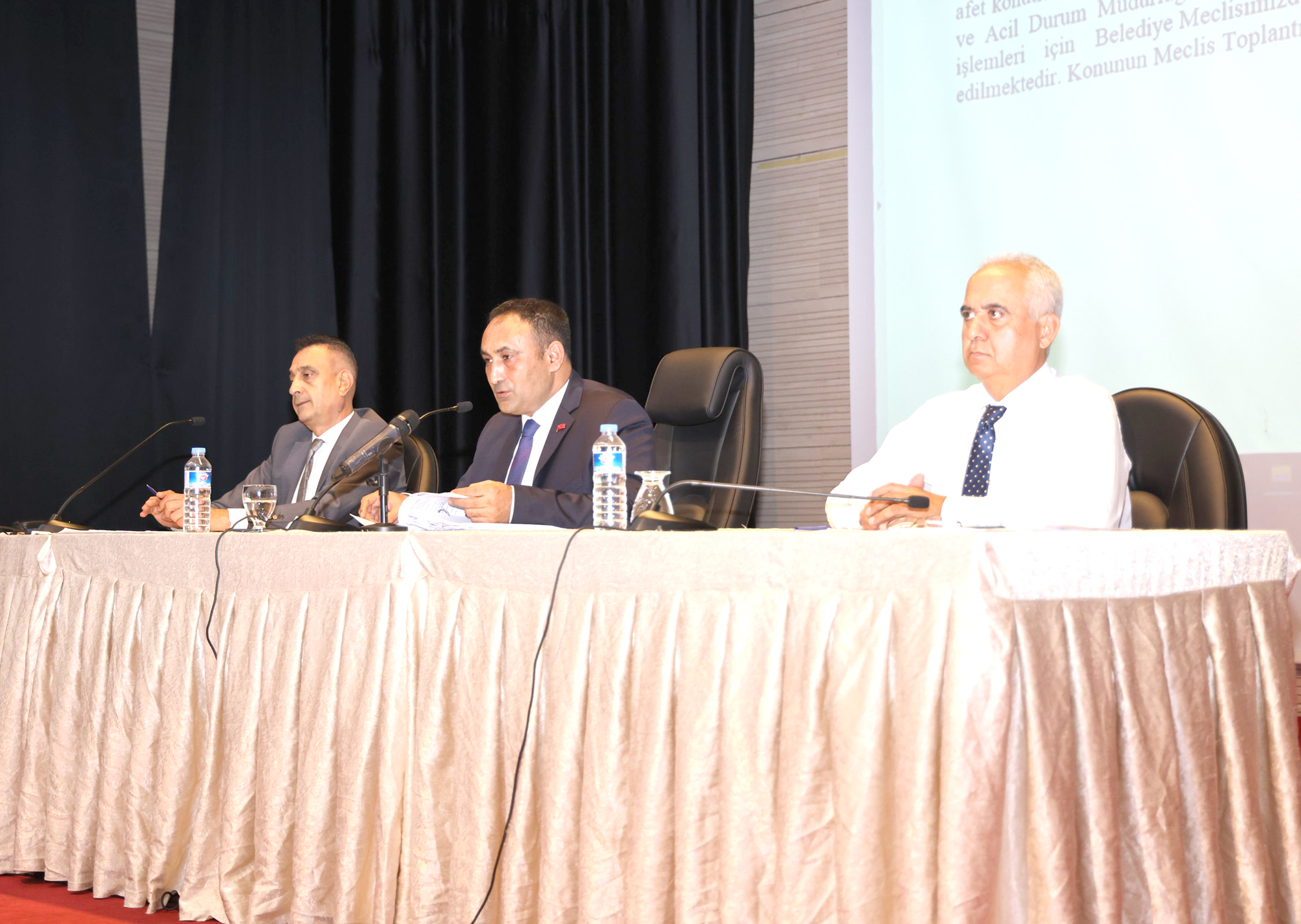 Toroslar Belediye Başkanı Atsız