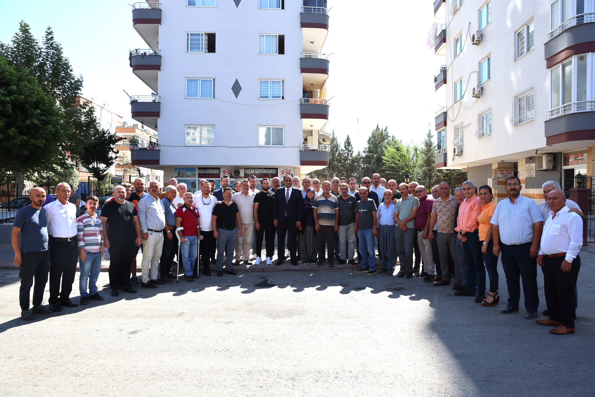 “TOROSLAR’A YENİ TOPLU KONUT VE SANAYİ ALANI MÜJDESİ VERDİ” Toroslar Belediye Başkanı Atsız