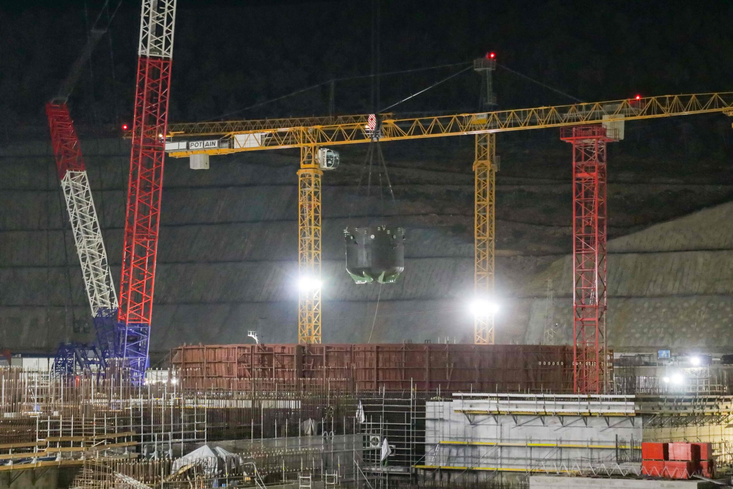 Akkuyu NGS’nin 4’üncü Ünitesinde Kor Tutucunun Kurulumu Tamamlandı Akkuyu Nükleer Güç Santrali’nin