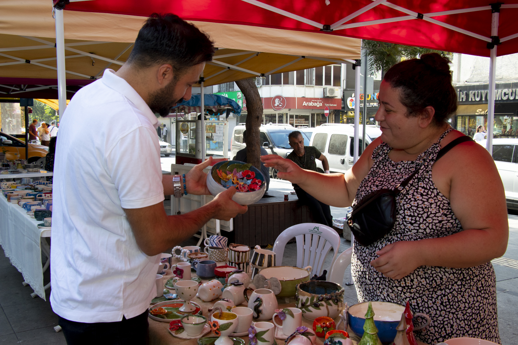 BÜYÜKŞEHİR, EL EMEĞİ ÜRÜNLERİ DAHA DA GÖRÜNÜR KILIYOR Mersin Büyükşehir Belediyesi Kadın