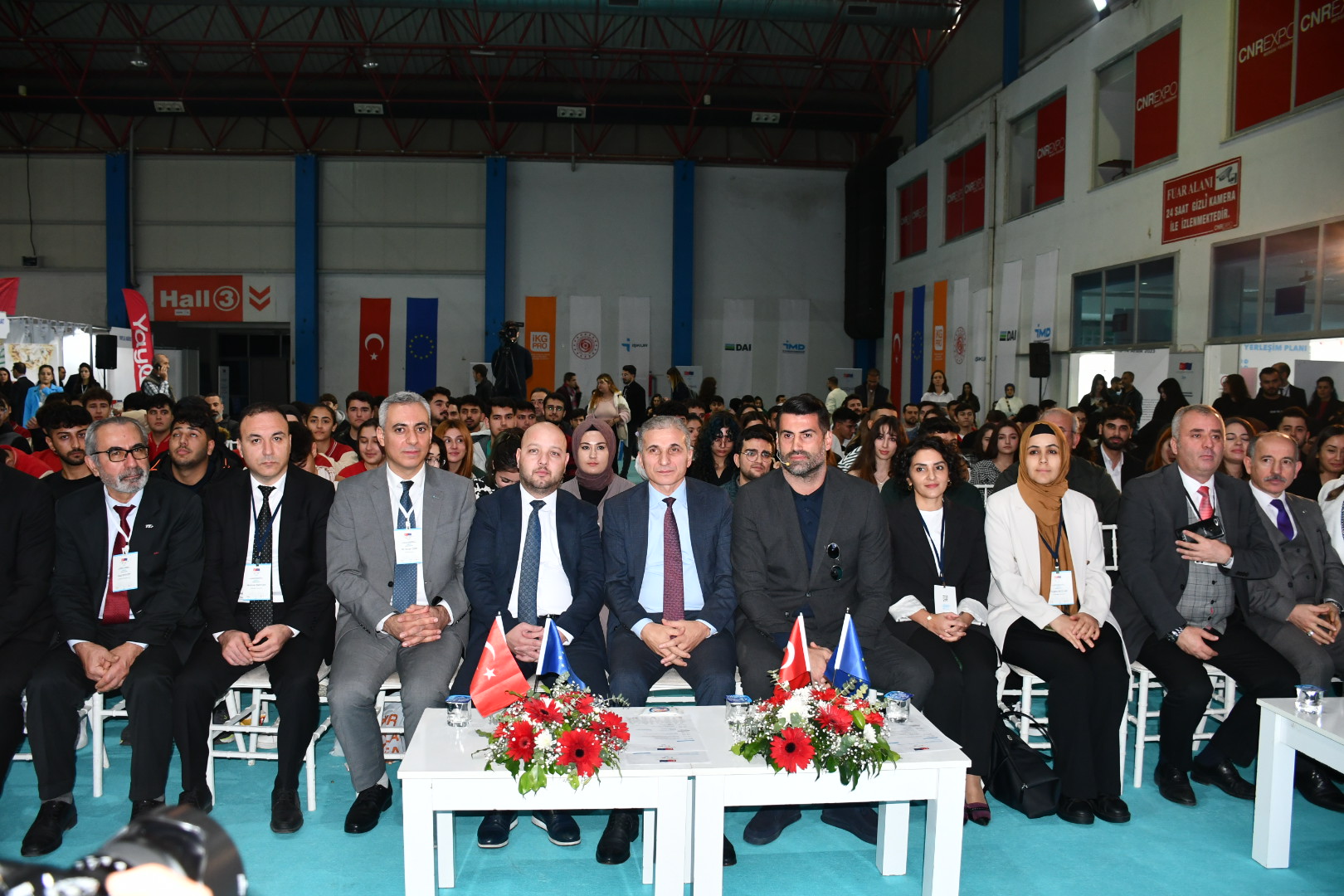 MERSİN KARİYER EXPO 2023 FUARINA YOĞUN İLGİ Mersin’de 13-14 Aralık tarihlerinde