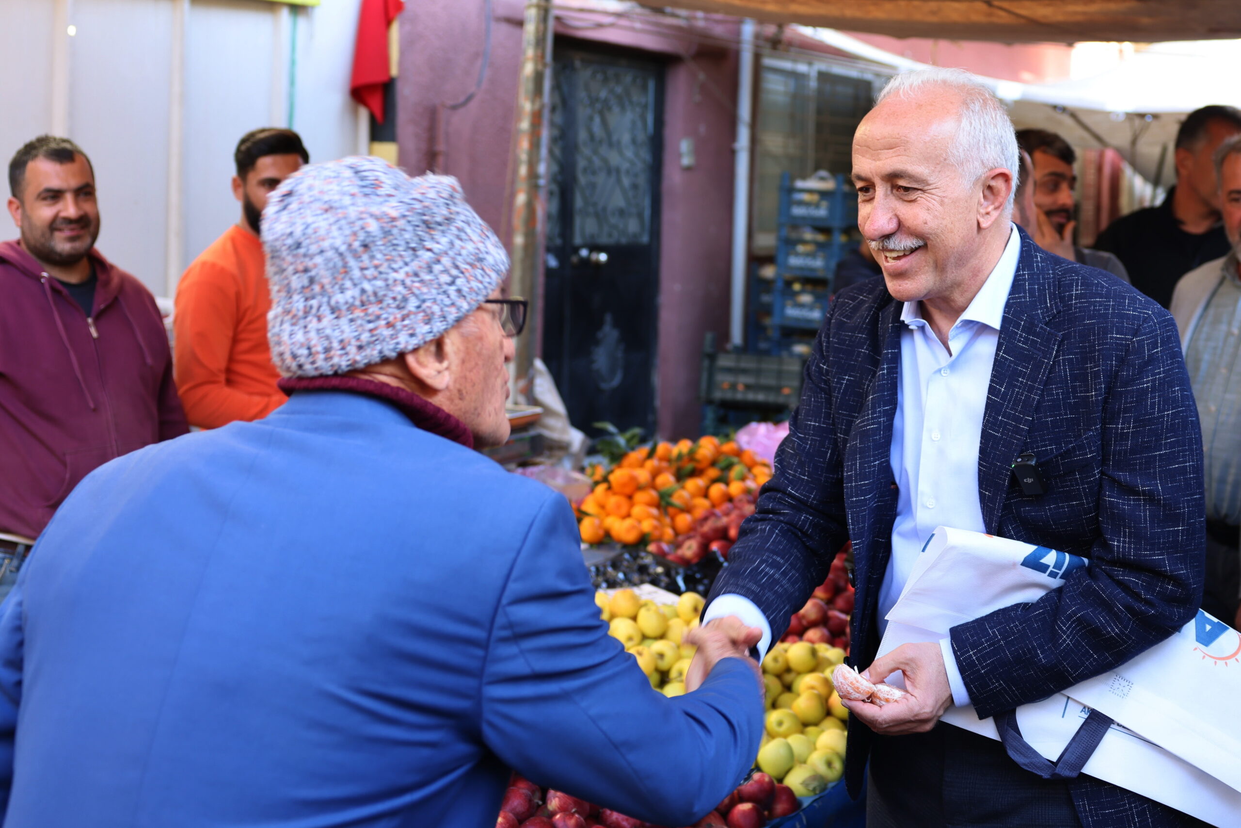 GÜLTAK, KİREMİTHANE MAHALLESİ SEMT PAZARINI GEZDİ Kiremithane Mahallesi’nde kurulan semt