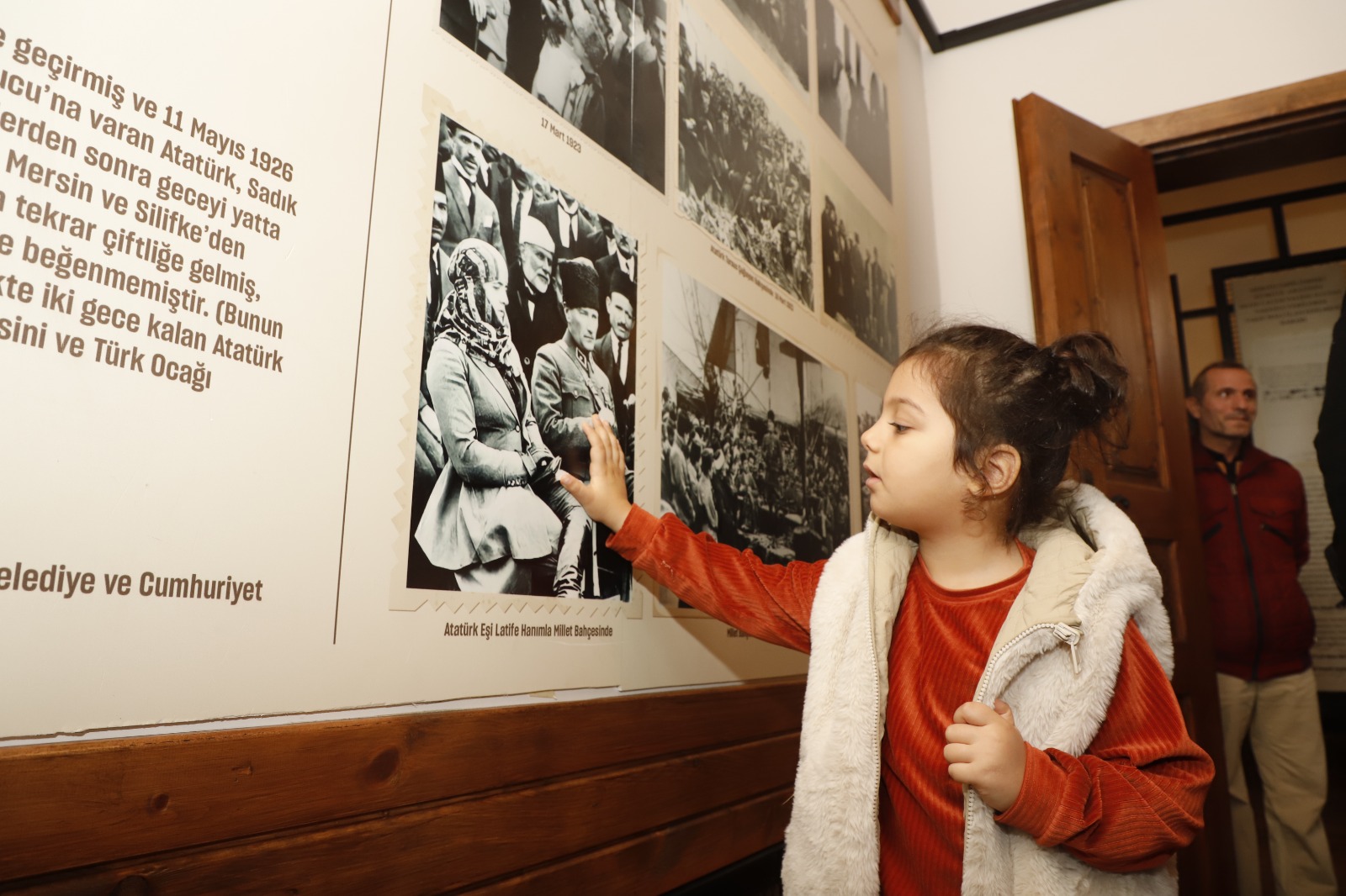 İZ BIRAKANLAR MÜZESİ MİNİK ZİYARETÇİLERİNİ AĞIRLADI Mersin’in geçmişine yolculuk imkânı