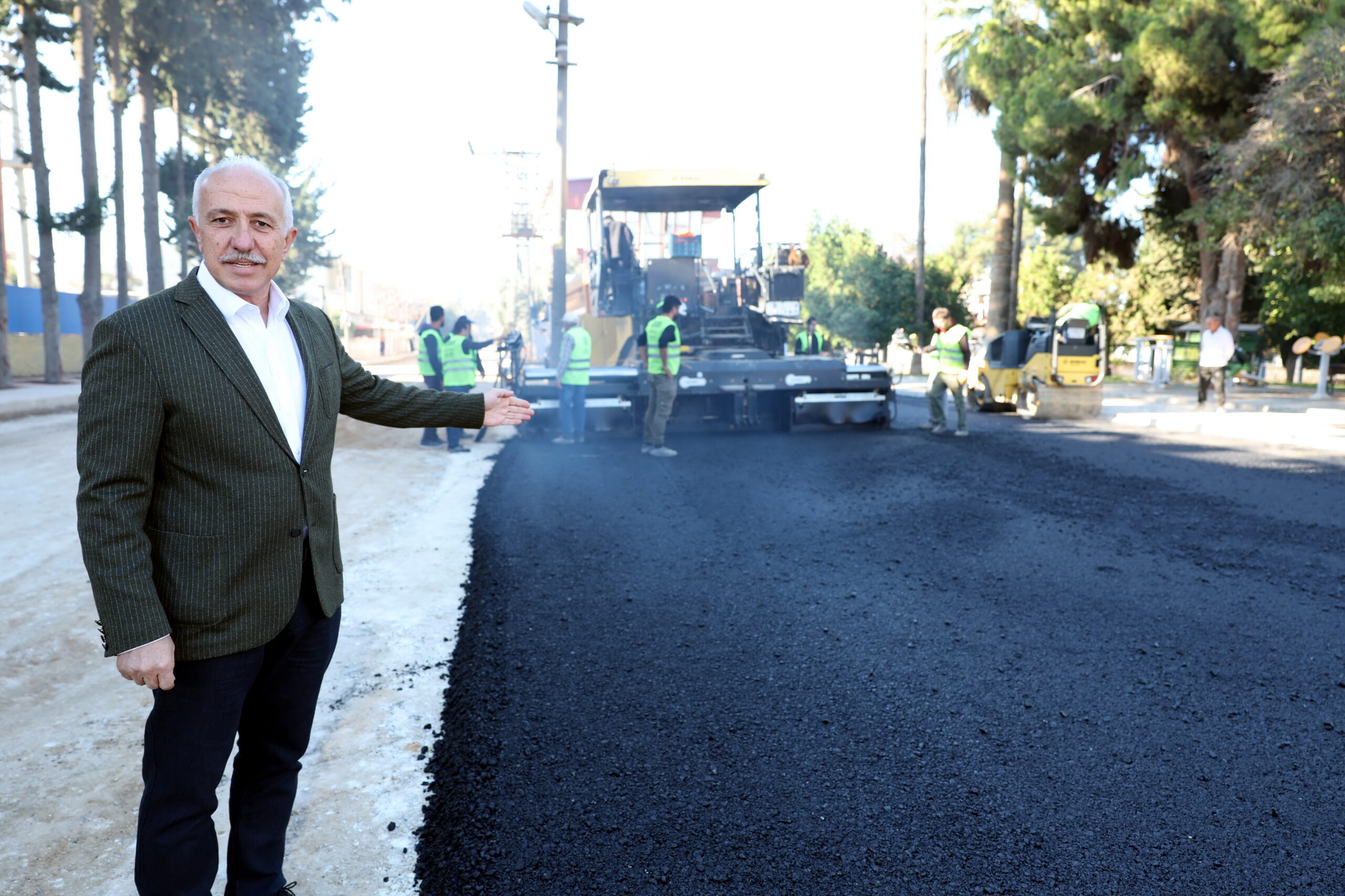 Akdeniz Belediye Başkanı M.