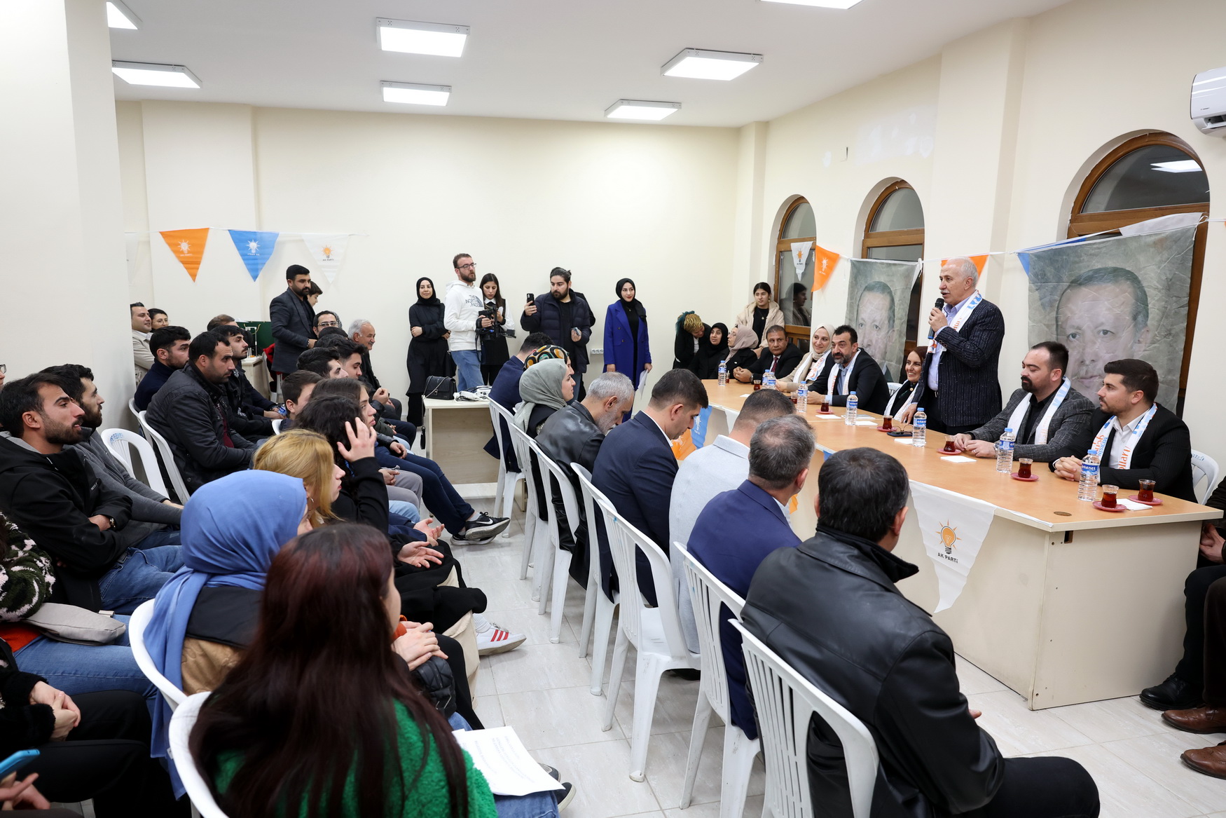 Akdeniz Belediye Başkanı M.