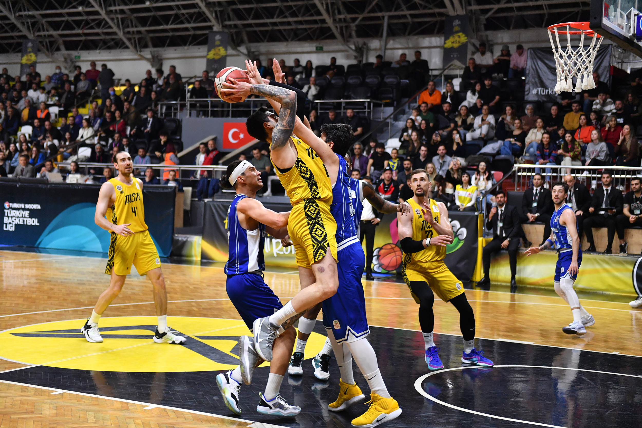 Mersin Büyükşehir Belediyesi Erkek