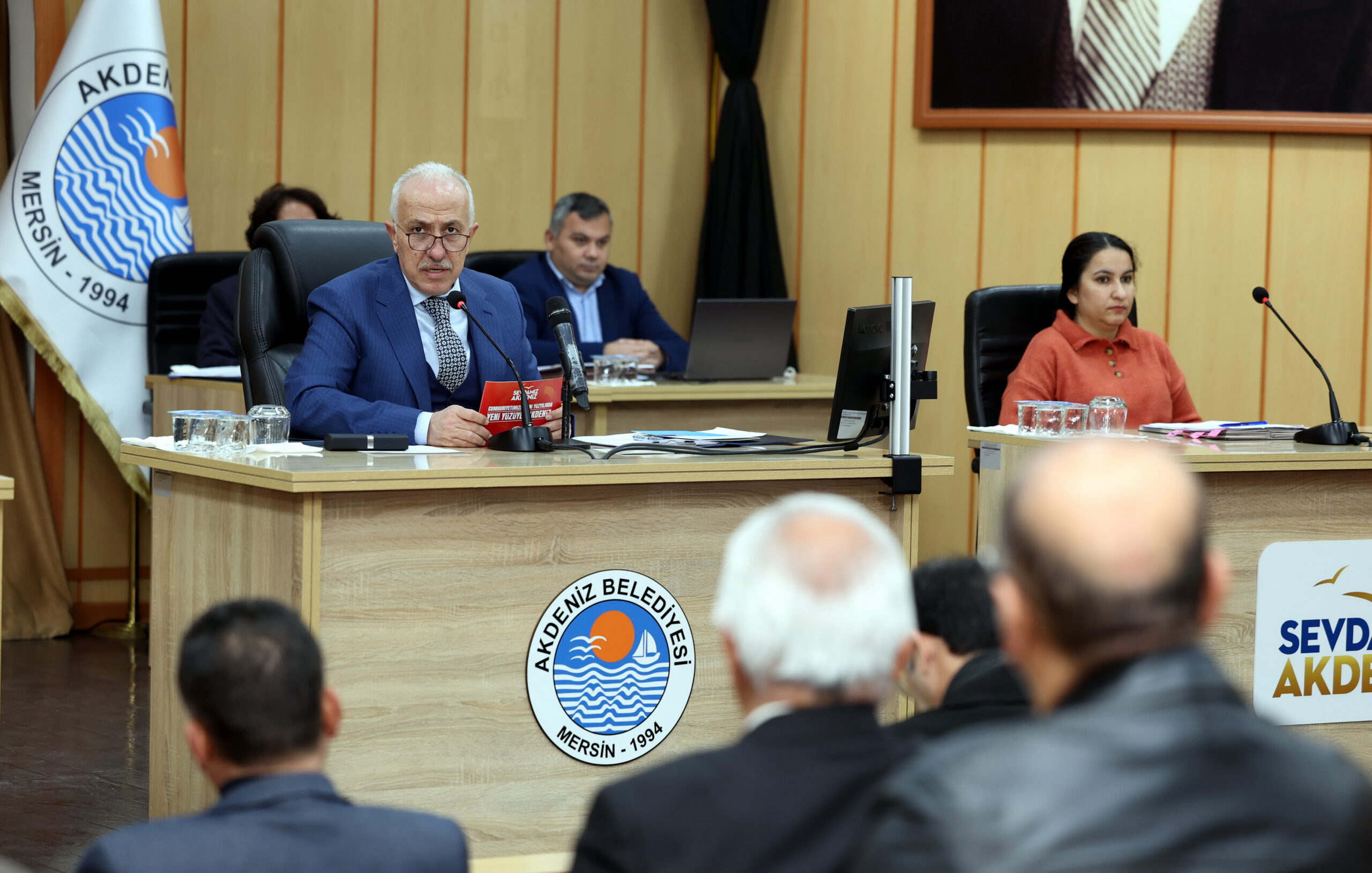 Akdeniz Belediye Başkanı M.