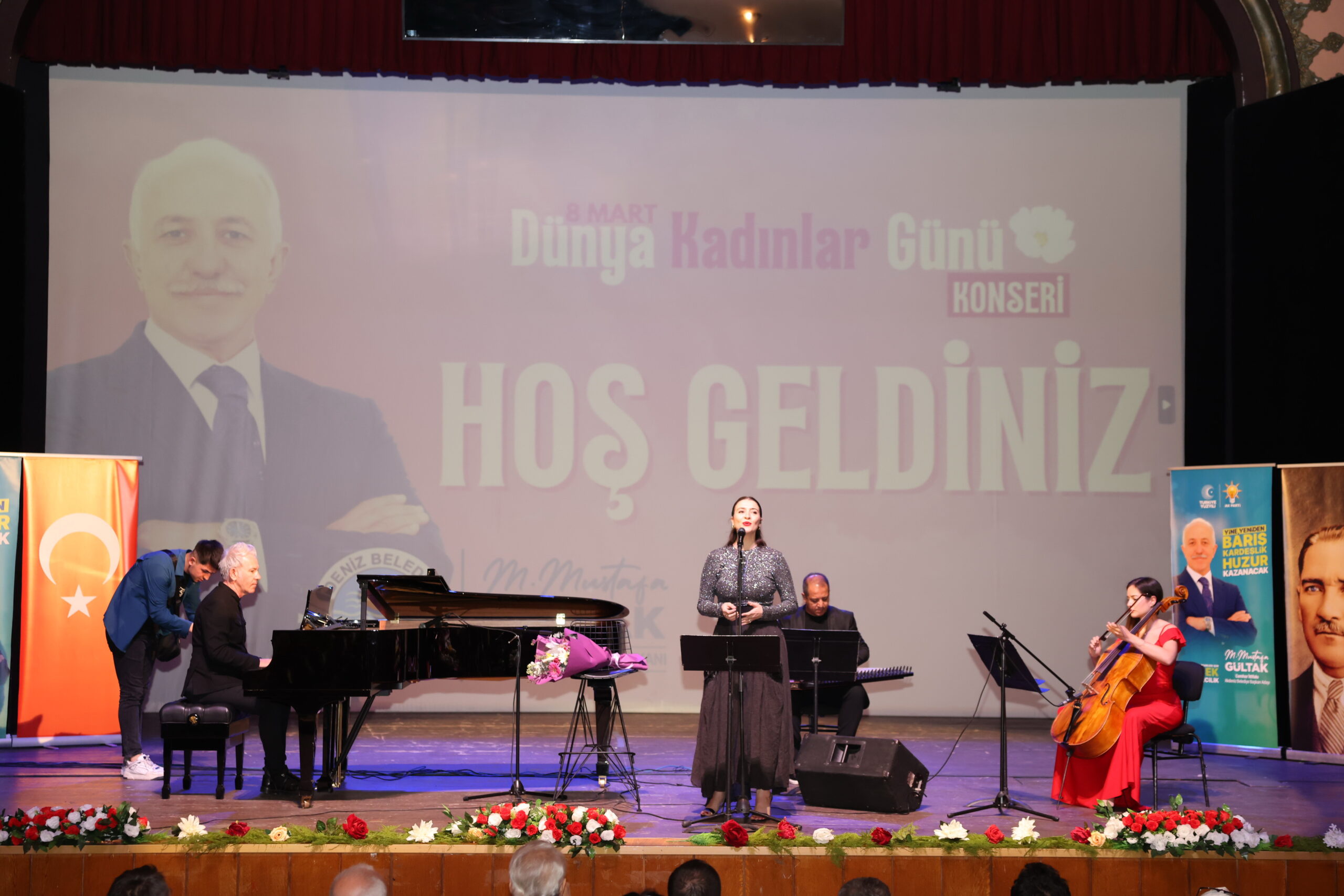 Akdeniz Belediye Başkanı ve