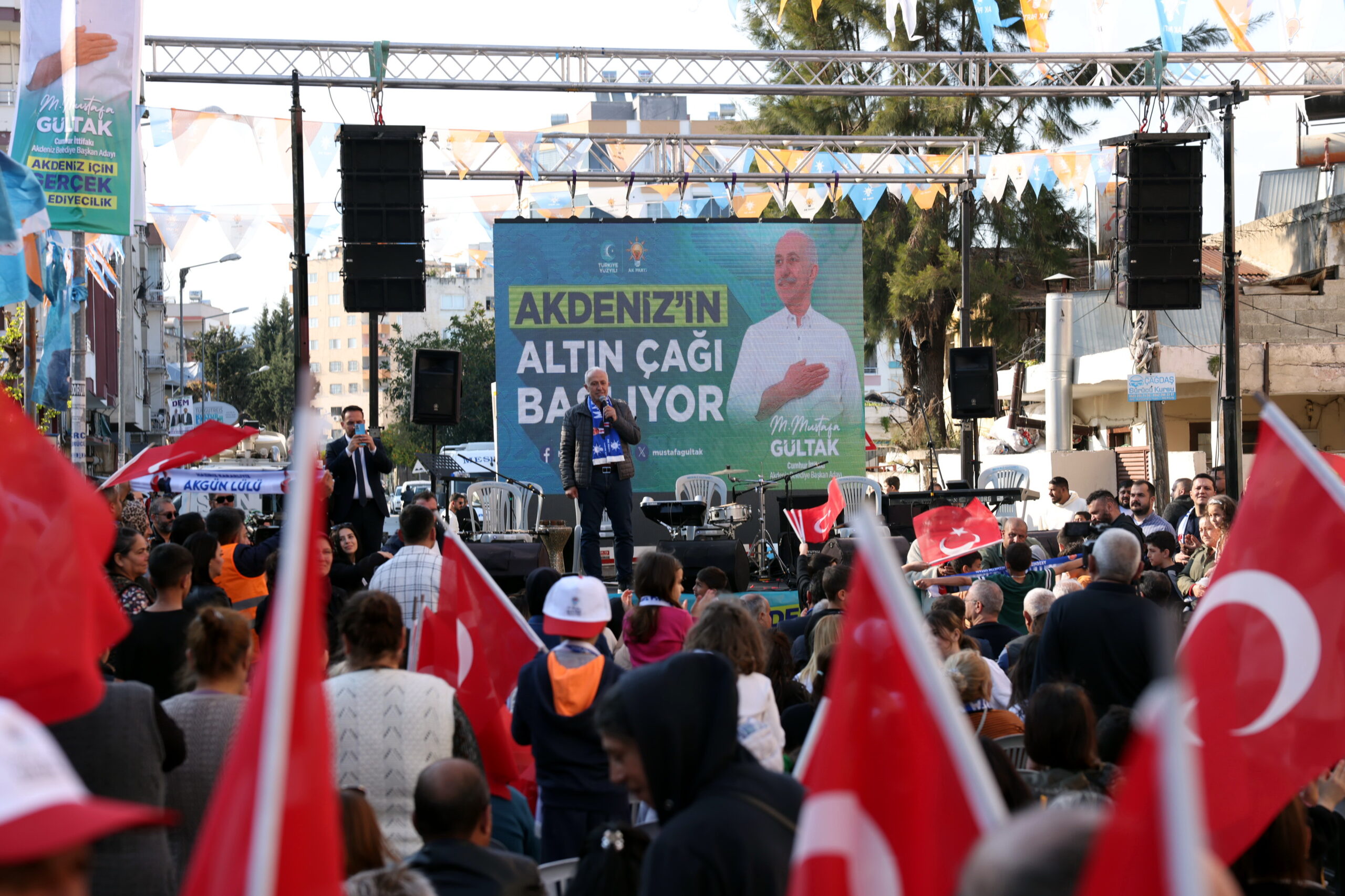Turgut Reis Mahallesi’nde, miting