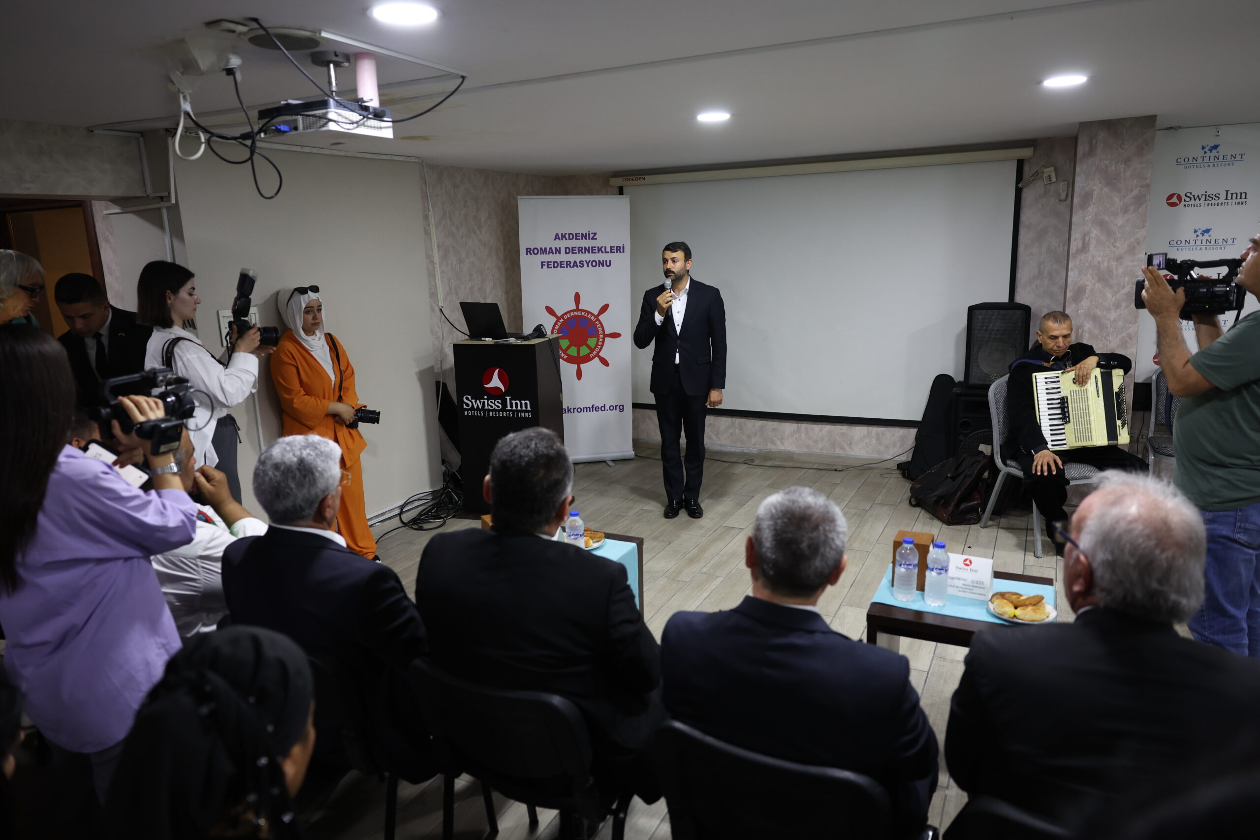 Akdeniz Belediyesi Eş Başkanı