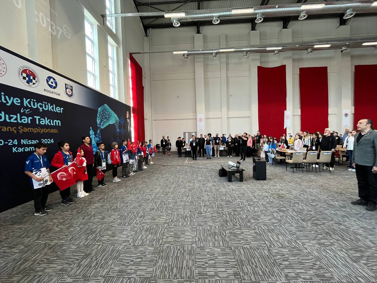 TÜRKİYE KÜÇÜKLER VE YILDIZLAR TAKIM SATRANÇ ŞAMPİYONASI SONA ERDİ Türkiye Satranç Federasyonu’nun (TSF),