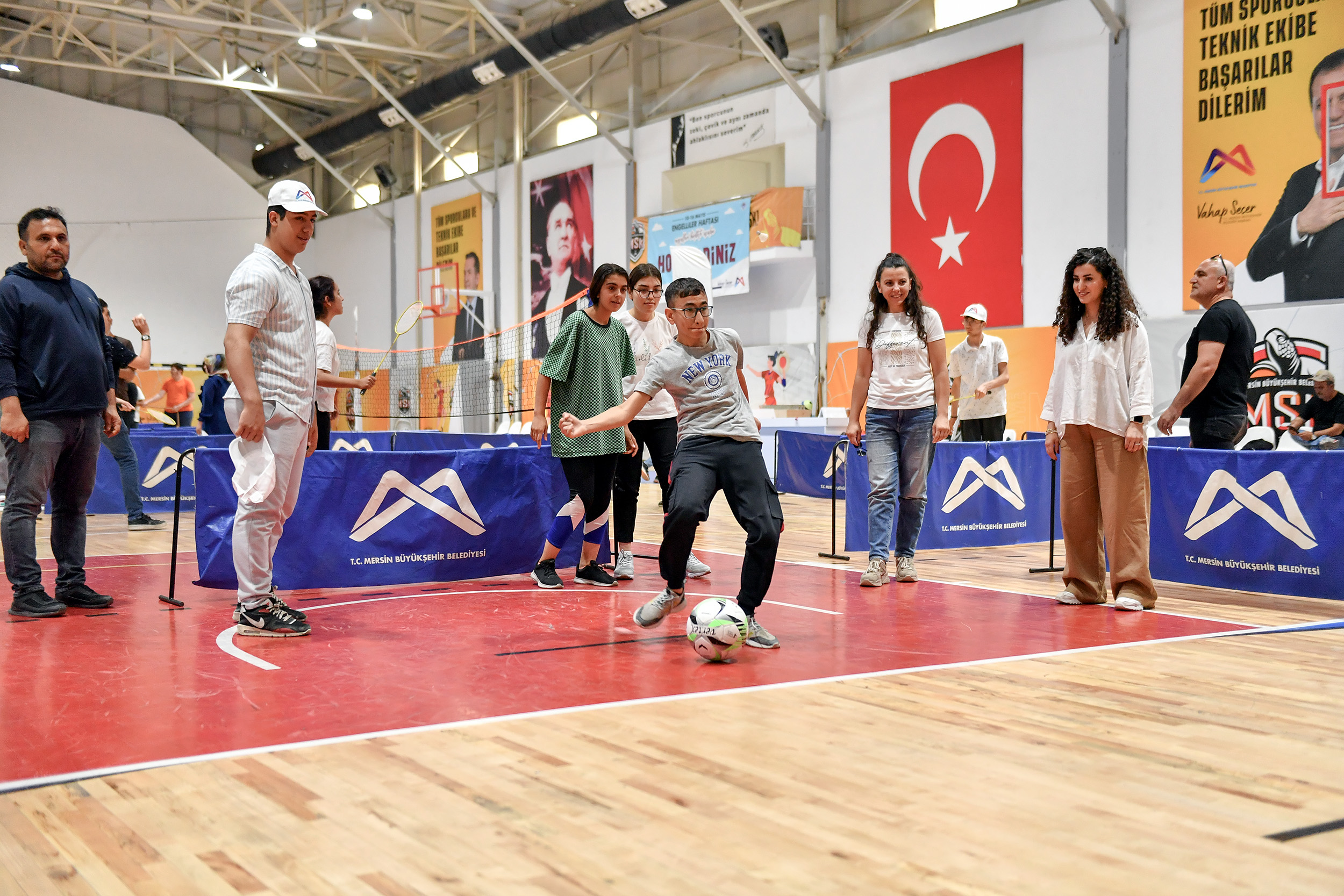 Özel gereksinimli bireylerin toplumsal