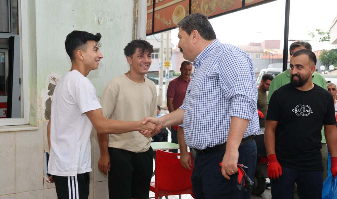 Kurdali Mahallesinde vatandaşlarla birlikte