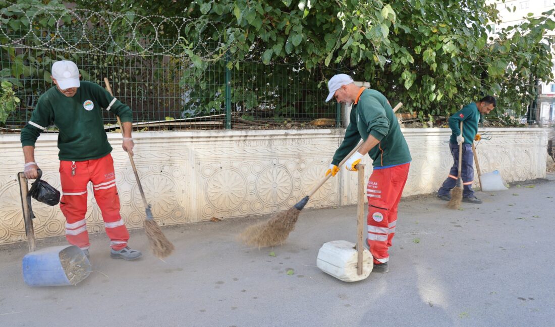 Toroslar Belediyesinin “Mahallede Temizlik