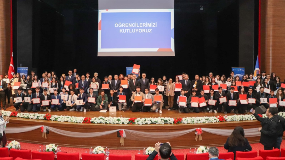 Valimiz Sayın Atilla Toros,