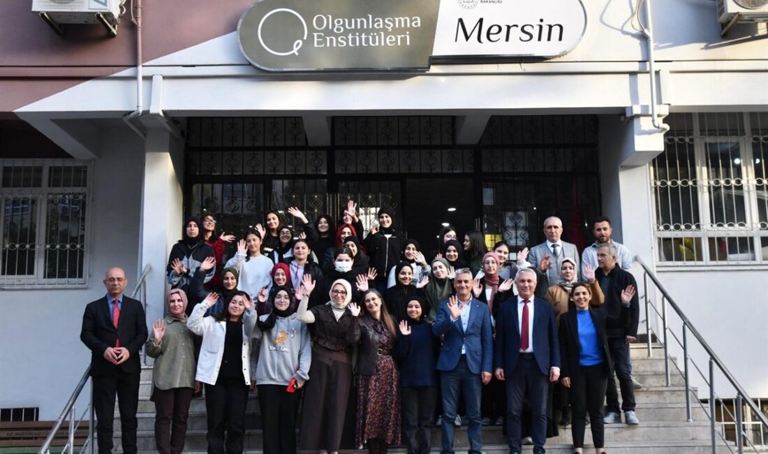 DUDU İREM TOROS ‘KADIN ELİ DEĞMİŞ, BELLİ!’ PROJESİ KAPSAMINDA LİSE ÖĞRENCİLERİYLE BİR ARAYA GELDİ Valimiz Sayın Atilla Toros’un