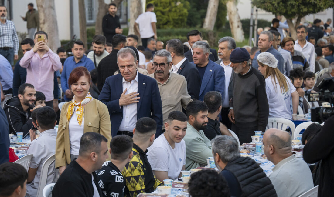 SEÇER: “ÜZÜNTÜLERİ PAYLAŞARAK AZALTALIM, MUTLULUĞUMUZU DA PAYLAŞARAK ÇOĞALTALIM” Mersin Büyükşehir Belediye Başkanı