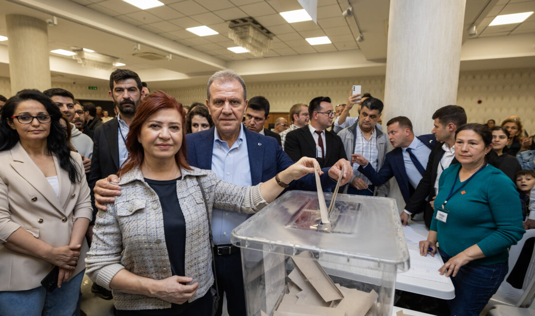 MERSİN HALKI, İMAMOĞLU İÇİN SANDIKLARA AKIN ETTİ Mersin Büyükşehir Belediye Başkanı