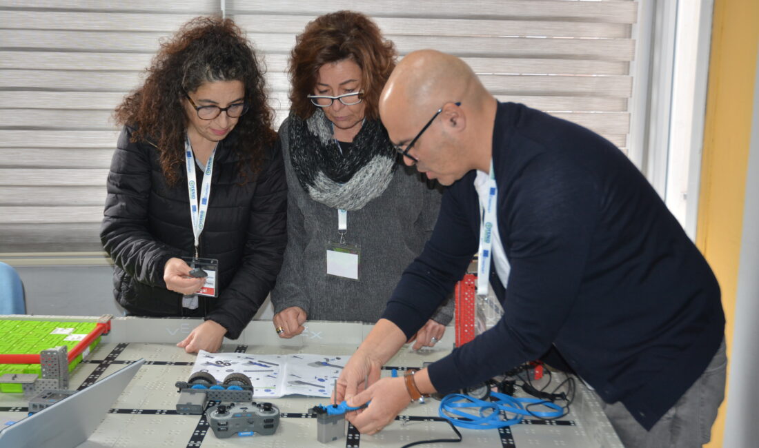 BÜYÜKŞEHİR BELEDİYESİ PORTEKİZLİ ÖĞRETMENLER İÇİN ÇALIŞTAY DÜZENLEDİ Mersin Büyükşehir Belediyesi Kadın