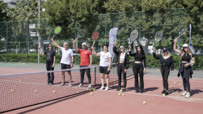 BÜYÜKŞEHİR FARKLI SPOR BRANŞLARINI VATANDAŞLARLA BULUŞTURMAYA DEVAM EDİYOR