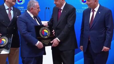 ABDULLAH ÖZDEMİR’E 30. HİZMET YILI ŞEREF BELGESİ