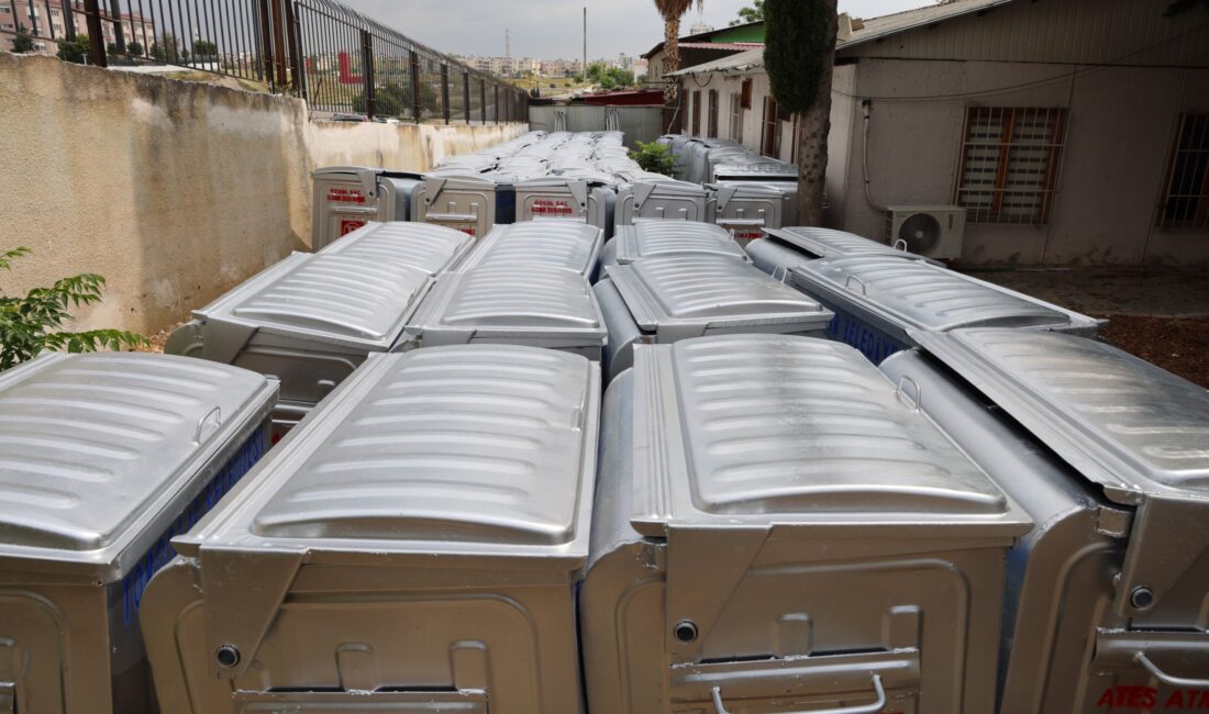 Toroslar Belediyesi, çöp konteynerlerini