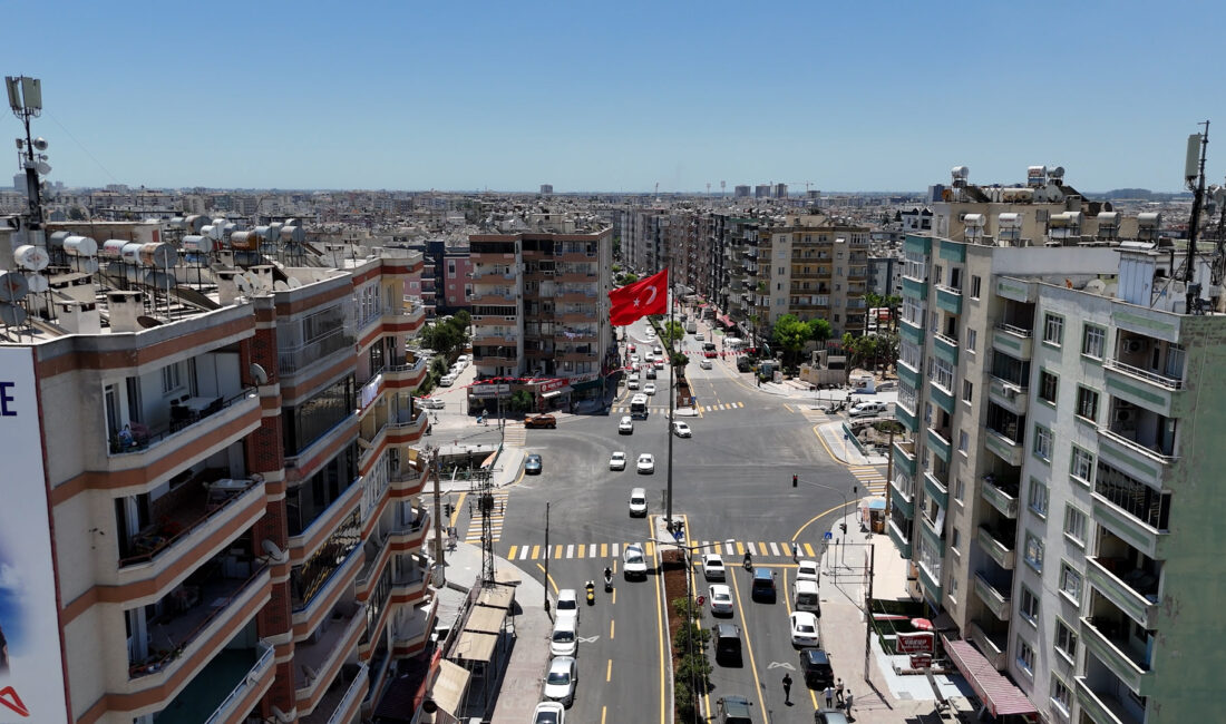 BÜYÜKŞEHİR, TRAFİK AKIŞINI HIZLANDIRAN KAVŞAK DÜZENLEME İŞLEMLERİNE BİR YENİSİNİ DAHA EKLEDİ Mersin Büyükşehir Belediyesi Yol