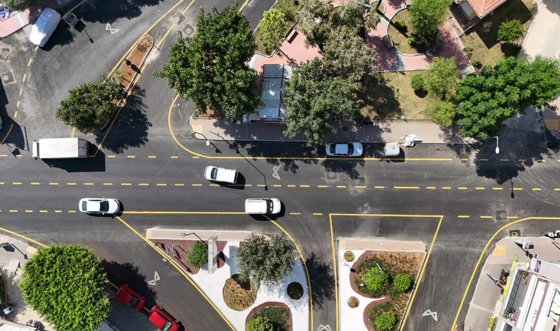 MERSİN BÜYÜKŞEHİR, SİLİFKE CADDESİ’NDE 1250 METRELİK YOLU YENİ GÖRÜNÜMÜNE KAVUŞTURDU Mersin Büyükşehir Belediyesi Yol