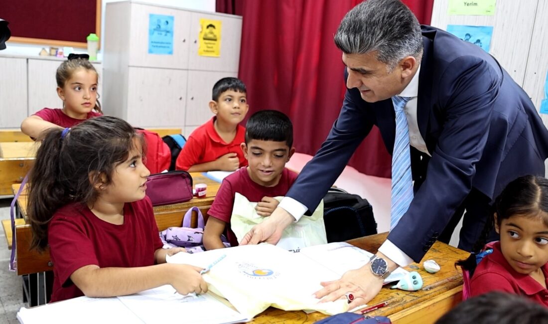 Akdeniz Kaymakamı ve Belediye