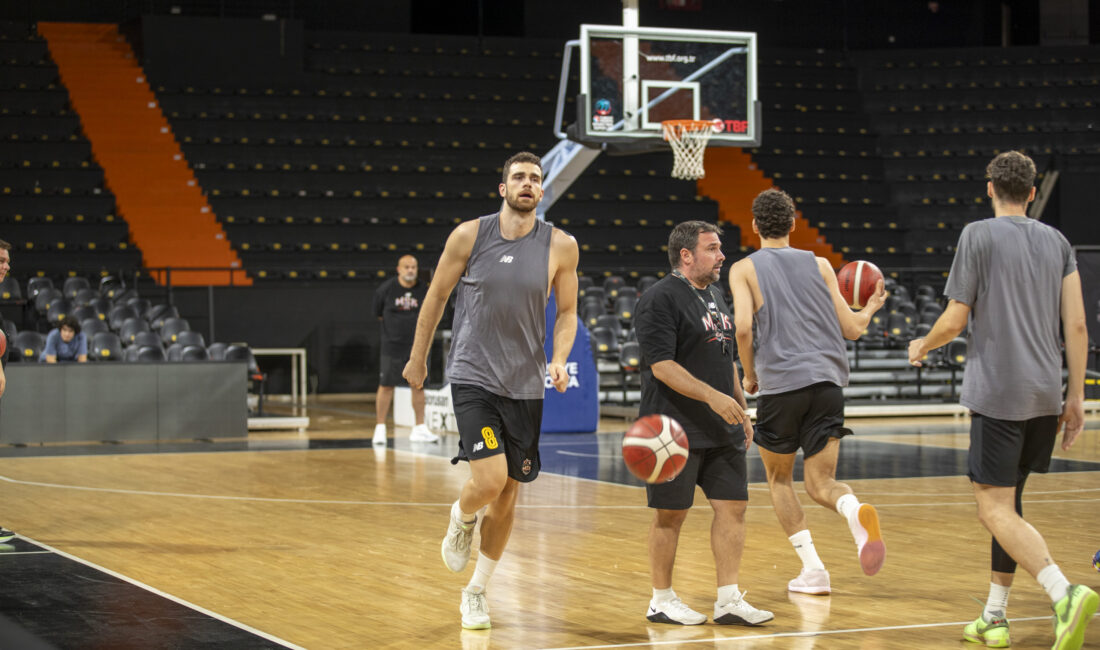 BAŞANTRENÖR SEVİM: “İYİ YOLDA İLERLİYORUZ” Türkiye Sigorta Basketbol Süper