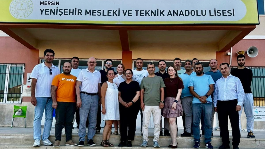 GELECEĞİN USTALARI İÇİN İLK ADIM: USTA ÖĞRETİCİ BELGESİ DAHİMERSİN (Dijital Ahilik) Projesi