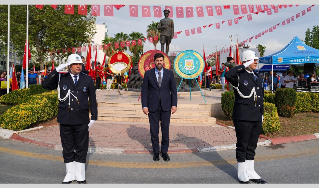 BÜYÜK TAARRUZ COŞKUYLA KUTLANDI Tarsus Belediye Başkanı Ali