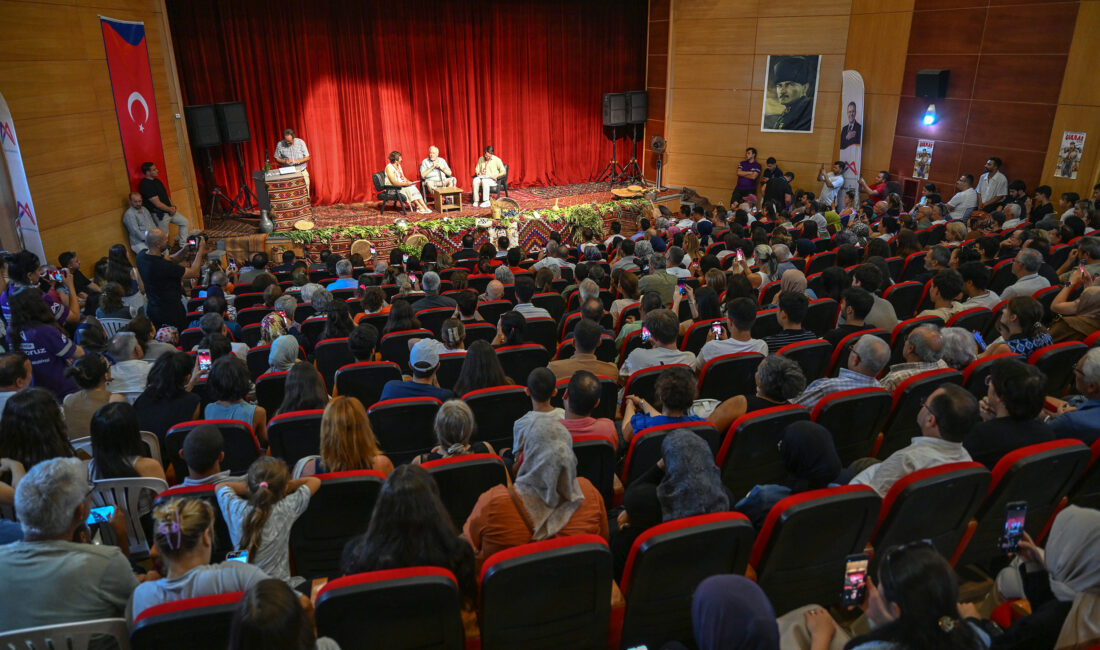 ‘8. ULUSLARARASI GÜLNAR BİLİM VE KÜLTÜR ETKİNLİKLERİ’ BÜYÜKŞEHİR’İN KATKILARIYLA DÜZENLENDİ Mersin’in her noktasında düzenlenen