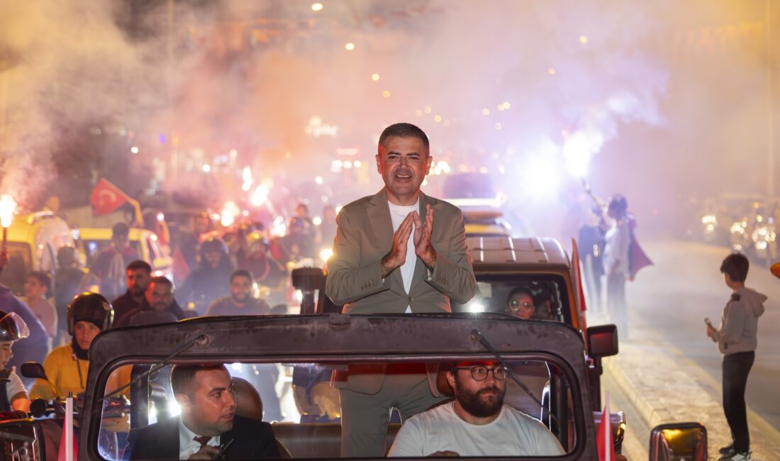 MEZİTLİ’DE 29 EKİM CUMHURİYET BAYRAMI COŞKUSU DORUĞA ULAŞTI Mezitli Belediyesi tarafından düzenlenen 29