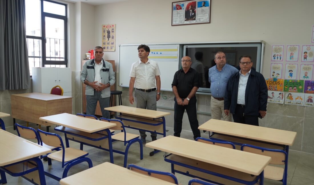 ÖZDEMİRCİ, MEZİTLİ İLÇESİNDE YAPIMI DEVAM EDEN VE TAMAMLANAN OKULLARI ZİYARET ETTİ  İl Millî Eğitim Müdürü