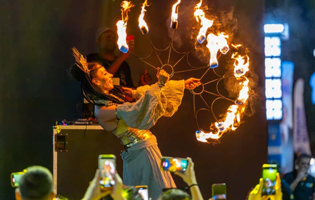 Kushimoto Sokak Sanatçıları Festivali bu yıl da on binlerce kişiyi ağırladı
